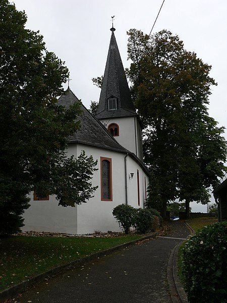 File:Kirche zu Raversbeuren.jpg