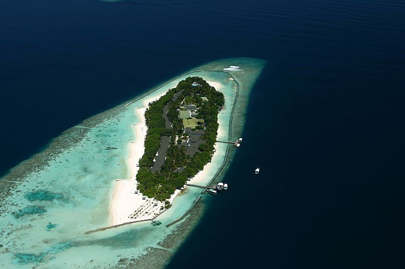 File:Maldives-resort-island.jpg