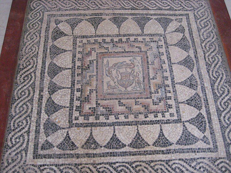 File:Mosaic Sabratha 08.JPG