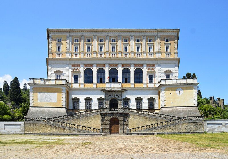 File:Palazzo Farnese (Caprarola).jpg