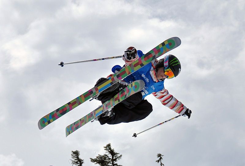 File:Sarah Burke 2010.jpg