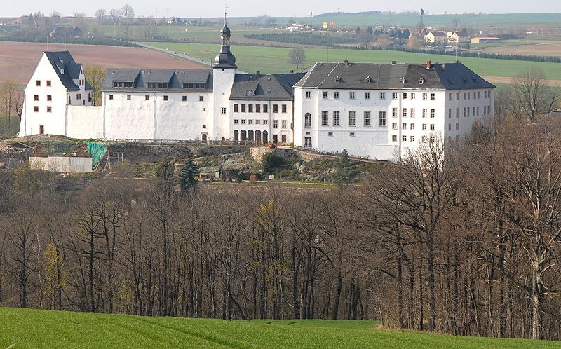 File:Schloss Wildenfels.jpg