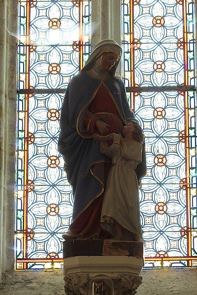 File:Statue Sainte-Anne-basilique-NDDE.jpg