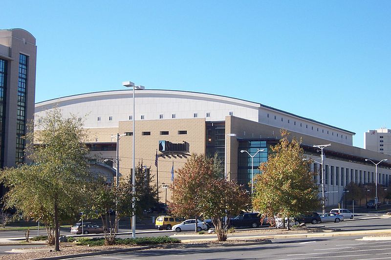 File:SummitArenaAndConventionCenter.jpg