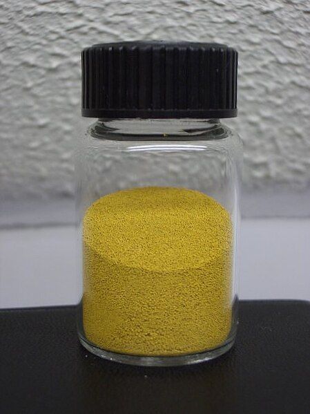 File:Vanadium pentoxide powder.jpg