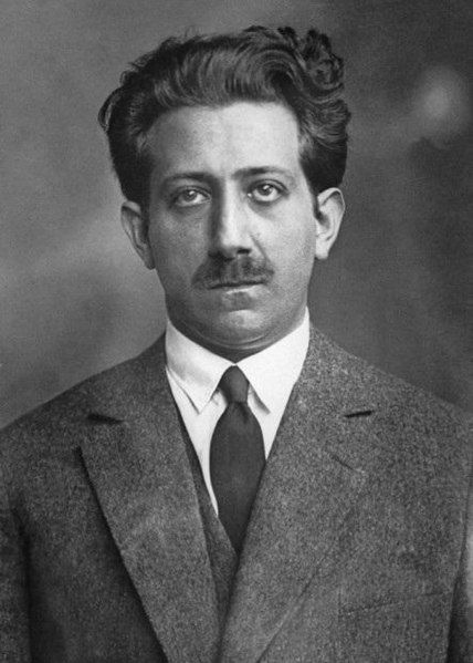 File:Alexandre Stavisky 1926.jpg