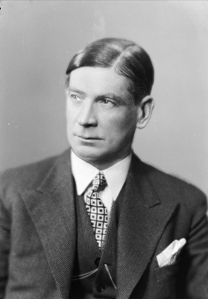 File:August Oddvar (1933).jpg