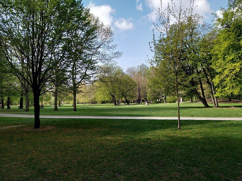 File:Berlin Schlosspark Niederschönhausen.jpg