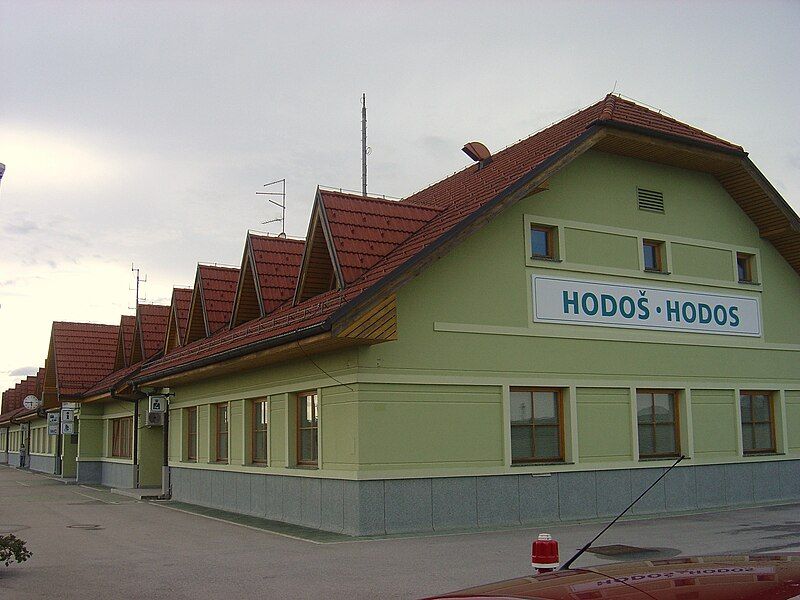 File:Hodos station.JPG