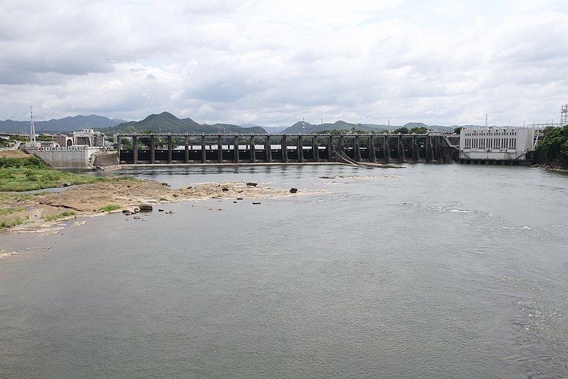 File:Imawatari Dam.jpg