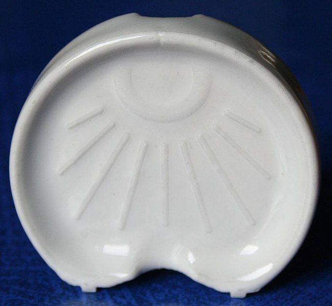 File:Milchwaechter porcelain.jpeg