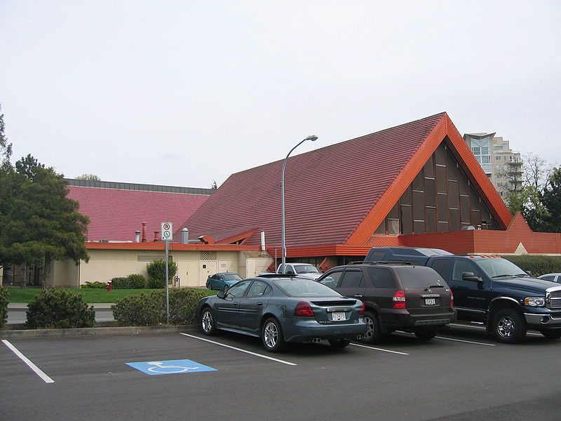 File:Minoru-aquaticctr.jpg