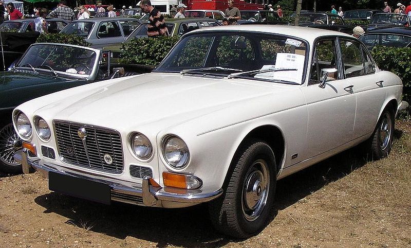 File:P070 Jaguar XJ.jpg