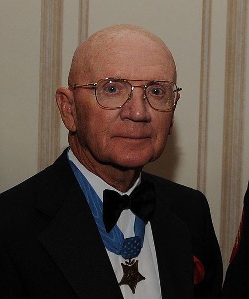 File:Robert Modrzejewski 2011.jpg