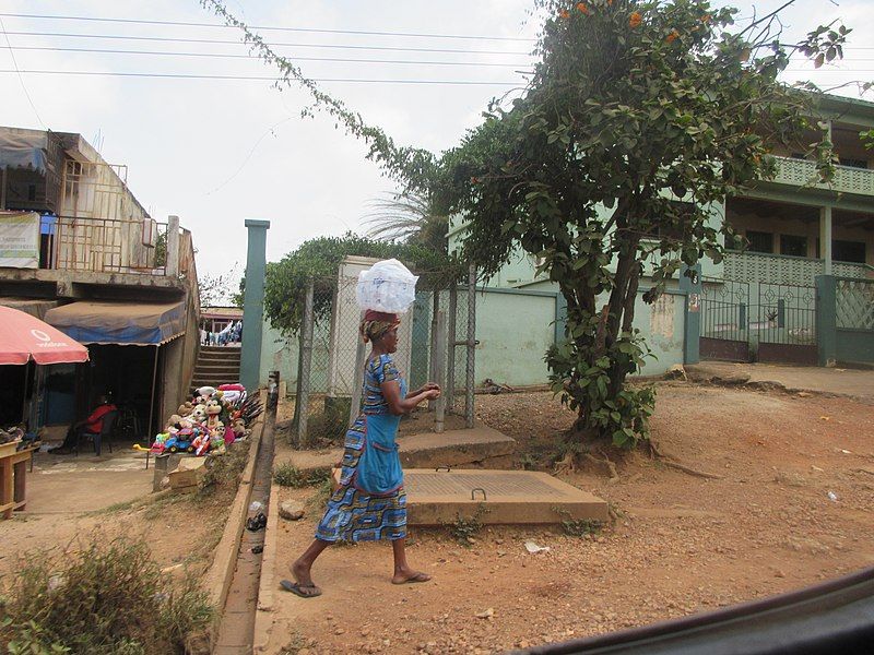 File:Sachet Water Seller.jpg