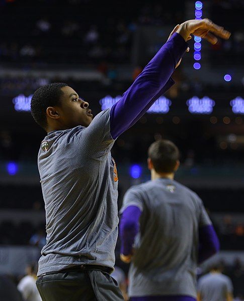 File:Tyler Ulis 2017.jpg