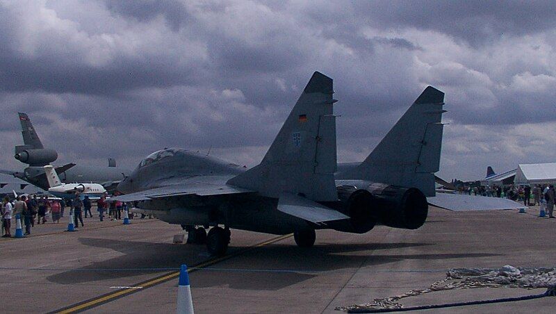 File:09-RIAT2003-2922-MiG29-GermanAirForce.jpg