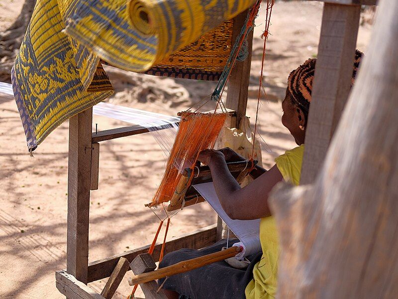 File:Aso-oke weaving.jpg