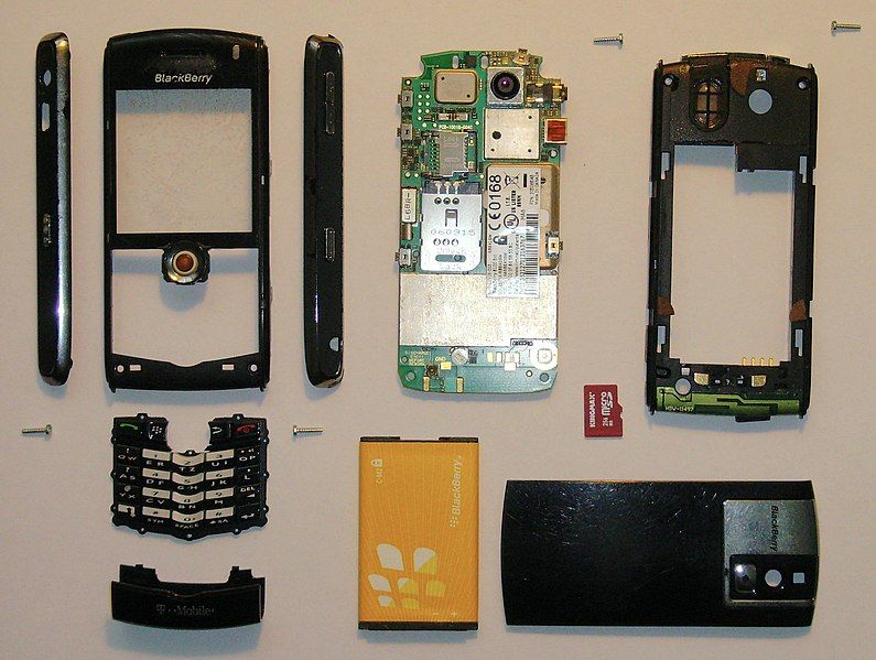 File:BlackBerry Pearl disassembled.jpg