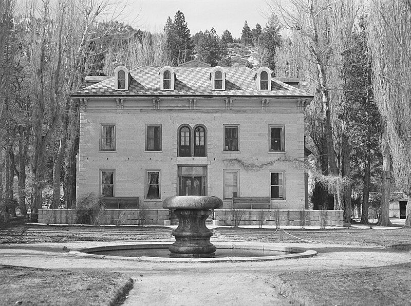 File:Bowers Mansion FSA.jpg