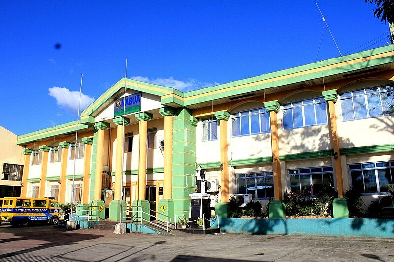 File:Municipio ka Nabua.JPG