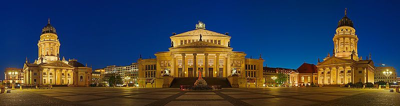 File:Panorama Gendarmenmarkt-Berlin-Huntke-2008.jpg