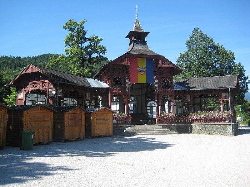 File:Payerbach, Musikpavillon.jpg