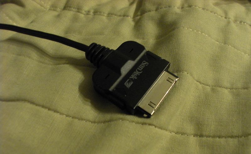 File:Sansa plug.JPG