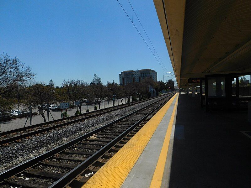 File:Tamien Caltrain station.jpg