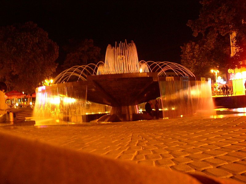 File:Ukraine-Ivano-Frankivsk at Night-2.jpg