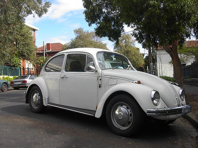 File:White Volkswagen Beetle.jpg