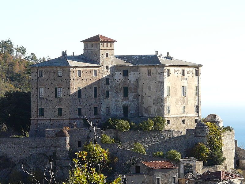 File:Balestrino-castello3.jpg