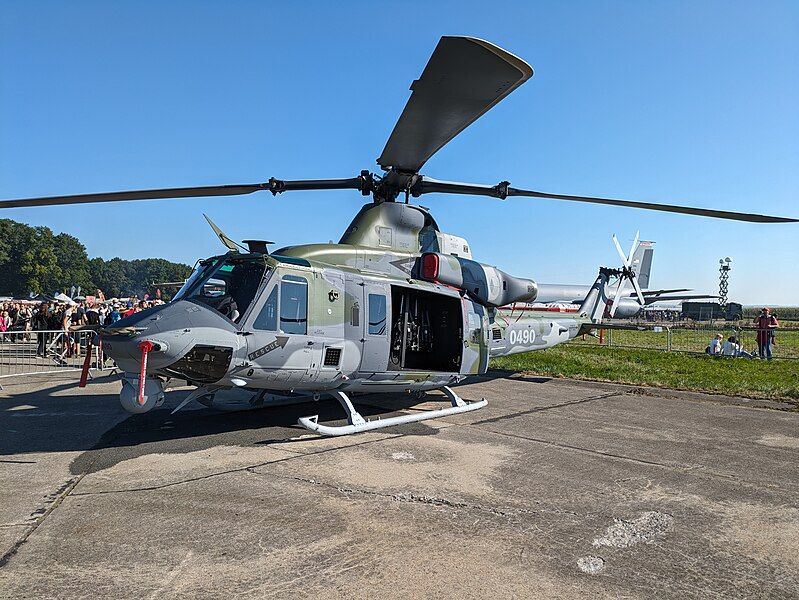 File:CzechAirForce UH-1Y.jpg