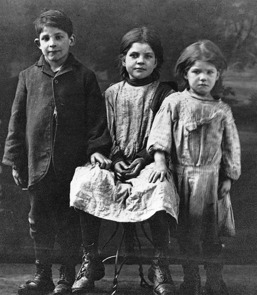 File:Enfants Montreal 1910.jpg