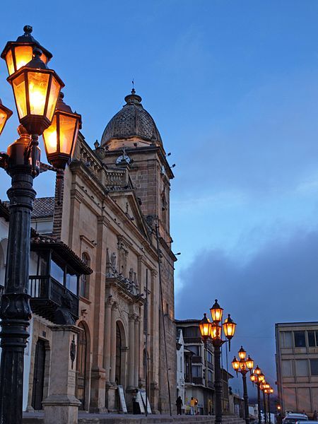 File:Farol tunja.jpg