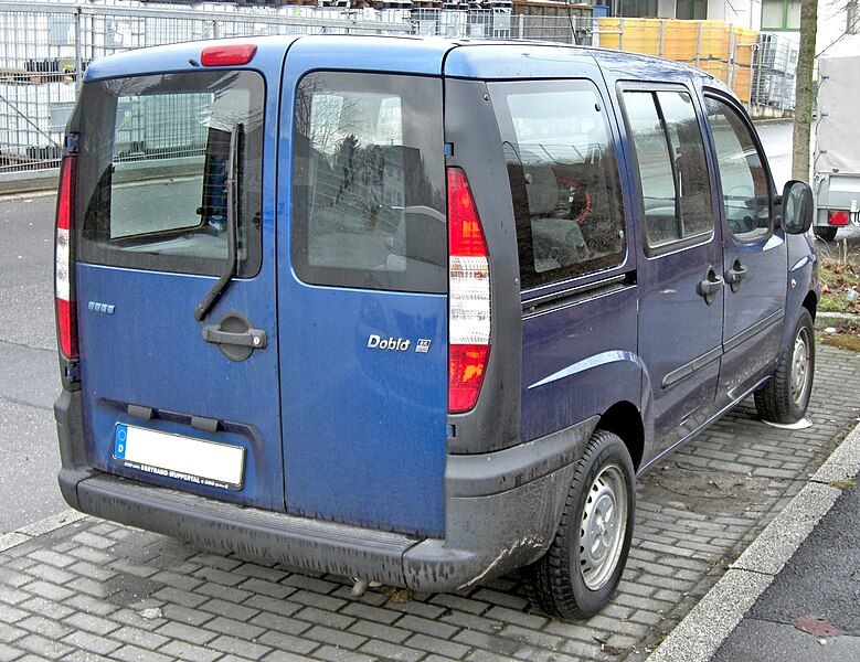 File:Fiat Doblo rear.JPG