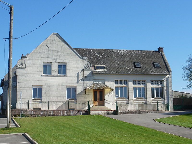 File:Frémicourt - Mairie.JPG