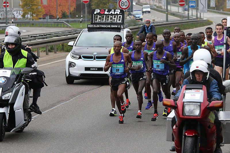 File:Frankfurt-Marathon-2015-01.jpg