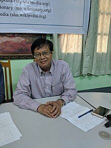 Hein Latt at Myanmar Wikipedian meetup with writers (2018)