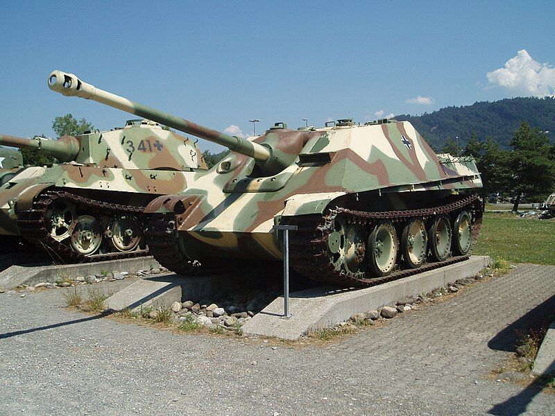 File:Jagdpanther Thun 1.jpg