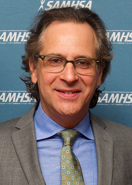 File:Jason Katims 2014.jpg