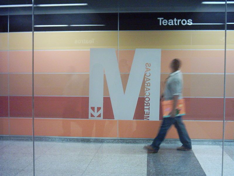 File:Linea 4 MetrodCaracas2.JPG