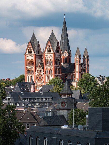 File:MK37240 Limburger Dom.jpg