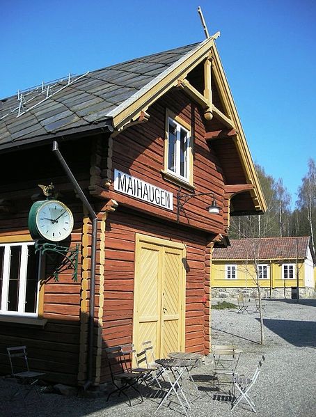 File:Maihaugen stasjon.jpg