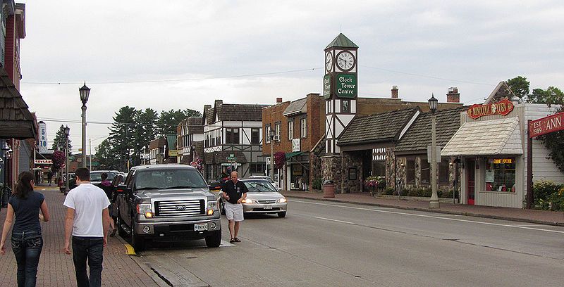 File:Minocqua-Aug2012 A.jpg