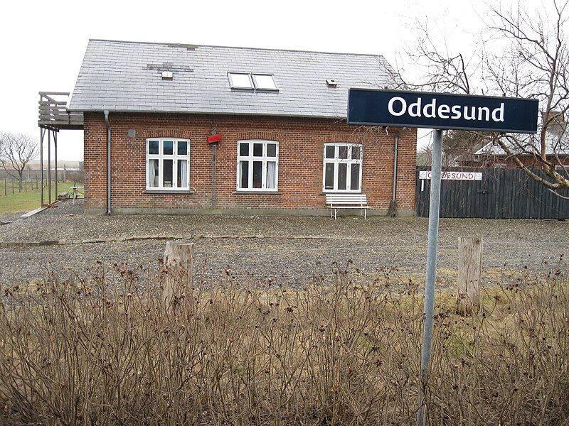 File:Oddesund Station.jpg