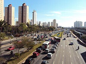 Radial Leste in the Carrão district.