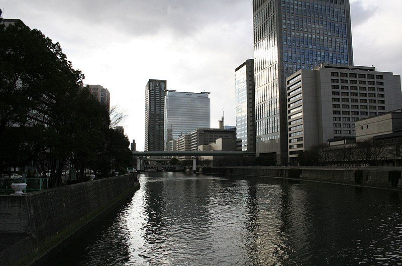 File:River in Osaka.jpg