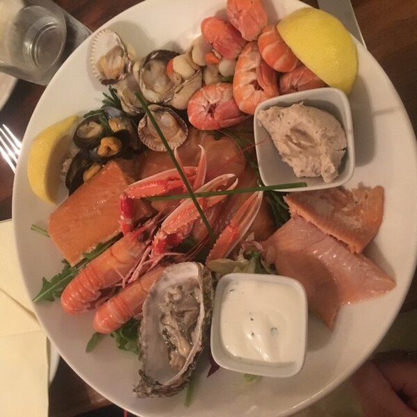 File:Seafood platter plockton2.jpg