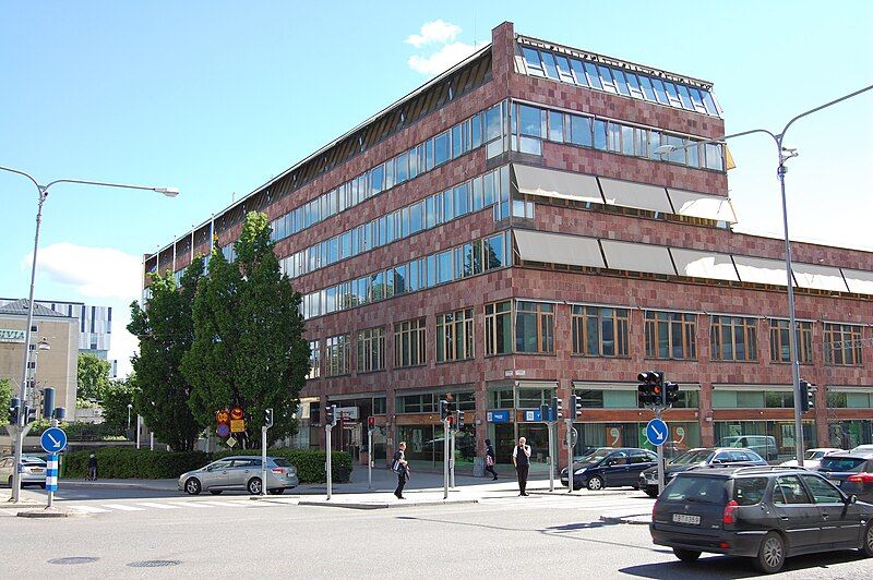 File:StadshusetUppsala.JPG